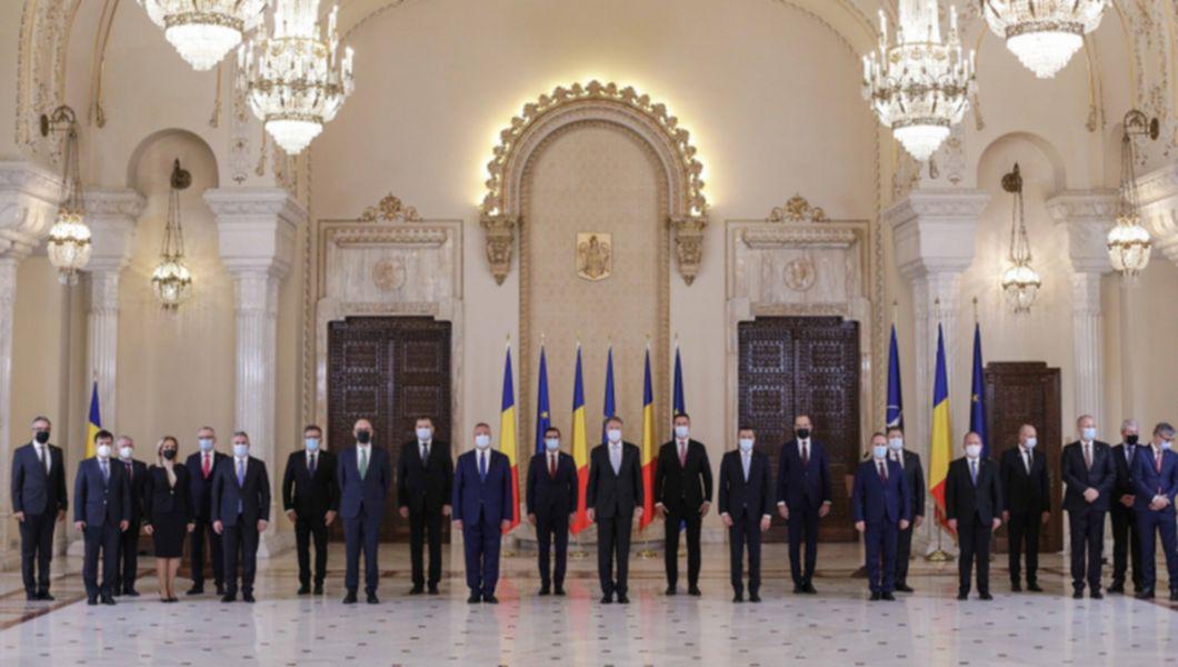 Guvernul României inainte de a emite o ordonanta
