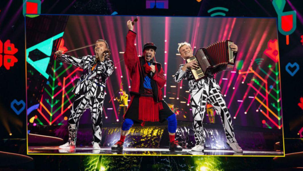 Trupa Zdob și Zdub pe scena concursului Eurovision 2022 din Italia