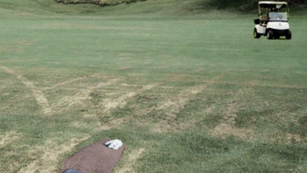 mormântul Ivanei Trump aflat pe un teren de golf