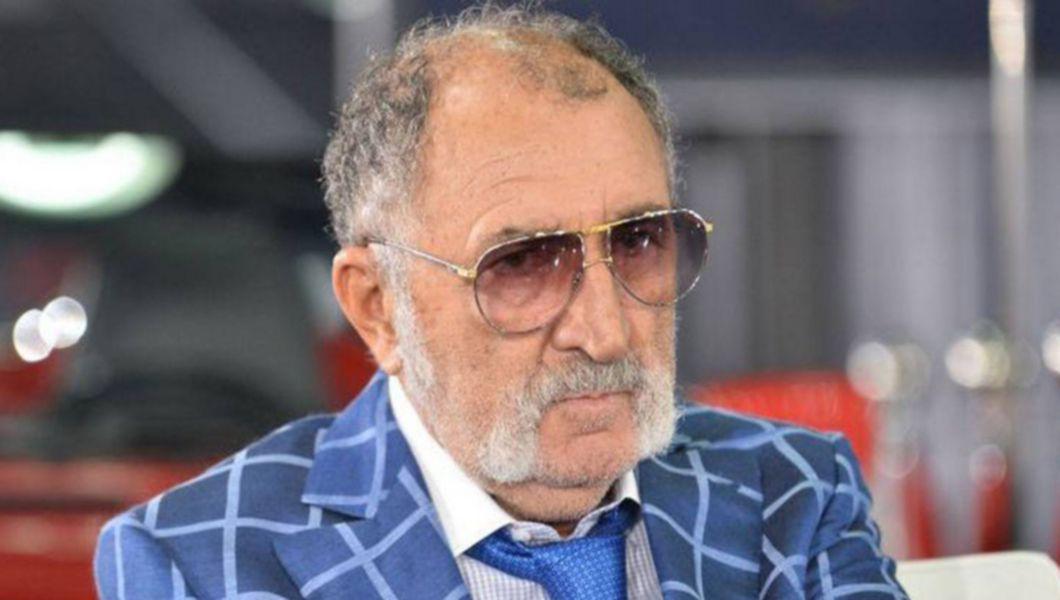 Singura Imagine Cu Baiatul Cel Mic Al Lui Ion Tiriac Karim Ii Seamana Leit Omului De Afaceri Unde Locuieste Si Ce Face Acum Tanarul Buna Ziua Iasi Bzi Ro