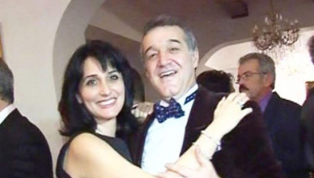 Cum A Aparut Sotia Lui Giigi Becali La Mall Foto Buna Ziua Iasi Bzi Ro