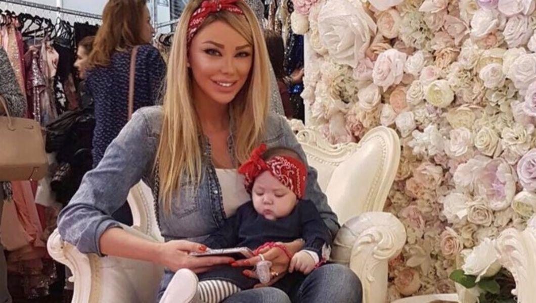 Bianca Dragusanu Imagine De Colectie Cu Sofia De Primul Lor 8 Martie Cum S A Pozat Blonda Alaturi De Fiica Ei Bzi Ro