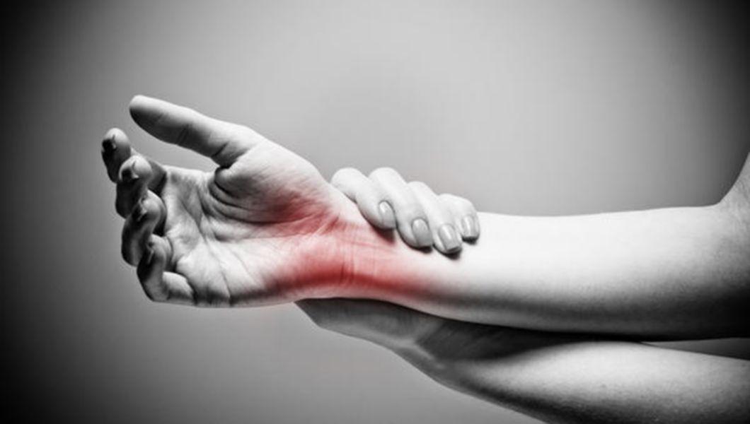 dureri la încheietura mâinii fără niciun motiv aparent inflamația articulară a simptomelor genunchiului