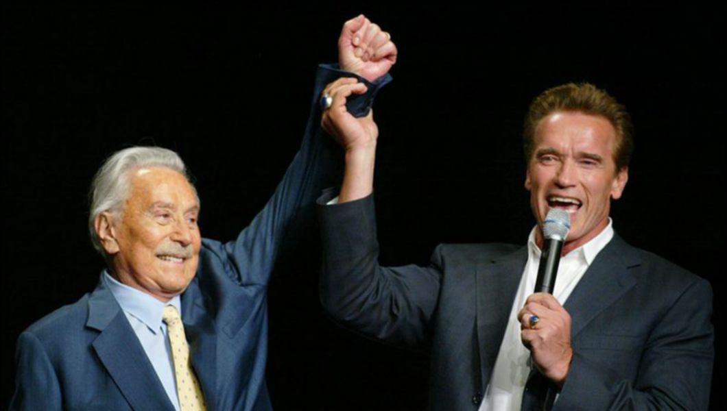 A Murit Antrenorul De Culturism Al Lui Arnold Schwarzenegger Bzi Ro