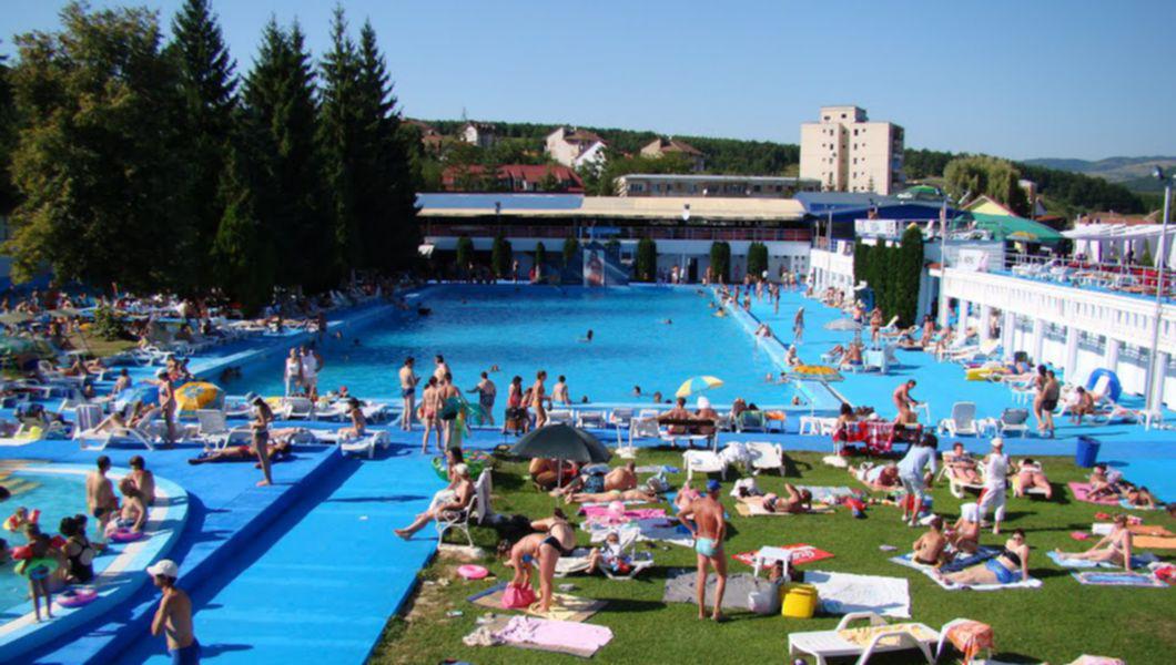 Statiunea Geoagiu Bai A Deschis Oficial Sezonul De Vara Numarul Turistilor In Crestere Cu 10 Bzi Ro