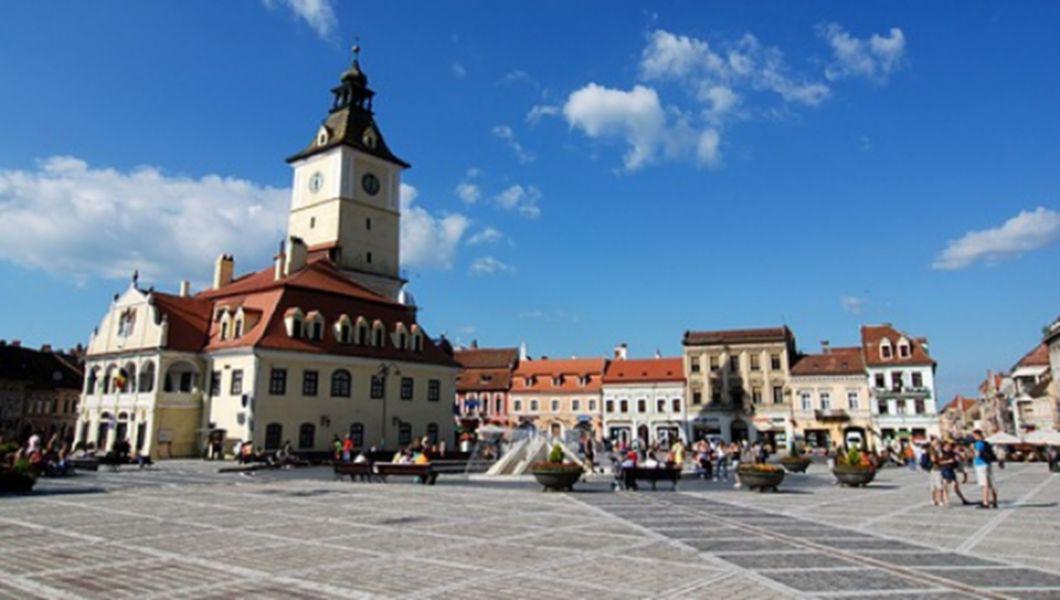 Noile Reguli De Distractie Si Comert Din Piata Sfatului Din Brasov Buna Ziua Iasi Bzi Ro