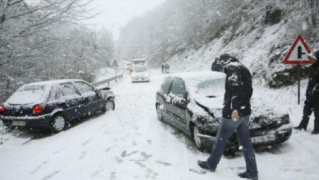 Ninge Ca N Povesti In Toiul Primaverii Iar Stratul De Zapada E De 10 Centimetri Buna Ziua Iasi Bzi Ro