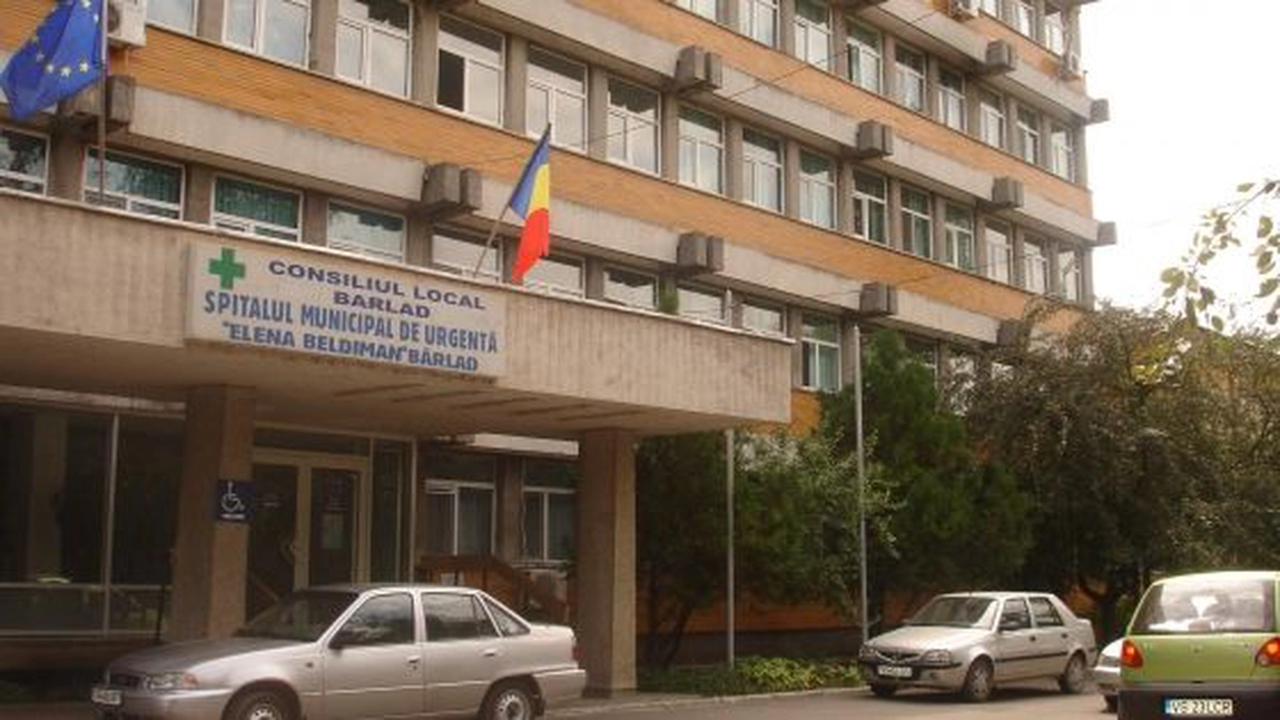 Bolnavi de TBC, tratati intr-un spital in care se infiltreaza apa. Conducerea cere ajutorul Primariei