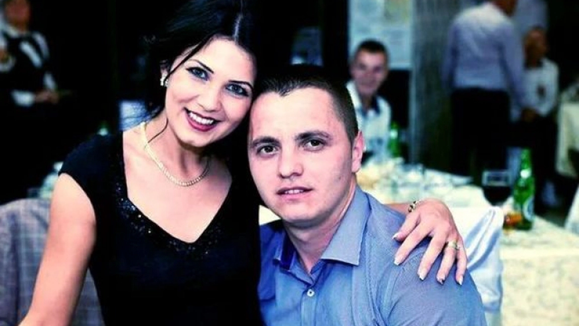Fulgeratoare moarte a nepoatei ministrului Sanatatii este invaluita in mister! S-a spanzurat, dar nimeni nu a gasit vreun bilet de adio