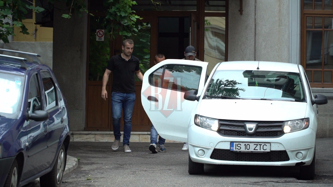 Exclusiv! Crima infioratoare la Iasi. Un tanar a fost omorat cu o lovitura de cutit in inima - FOTO,VIDEO/UPDATE