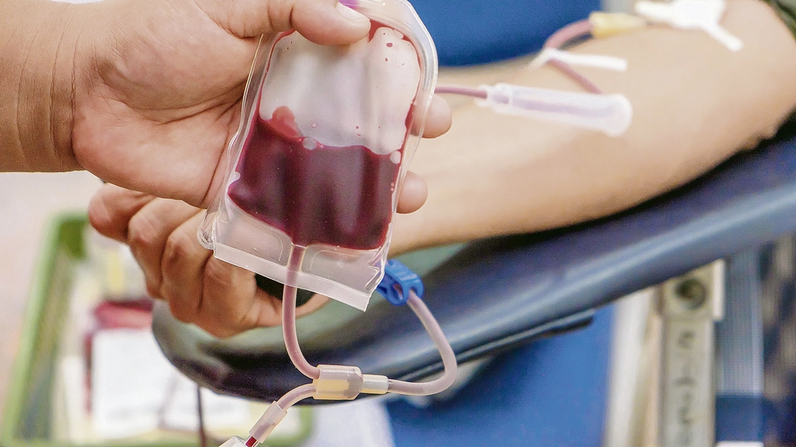 Apel umanitar! O angajată a DGASPC Botoşani cere ajutorul cetăţenilor din Iaşi. Femeia, rămasă singură cu un copil, are nevoie urgentă de sânge