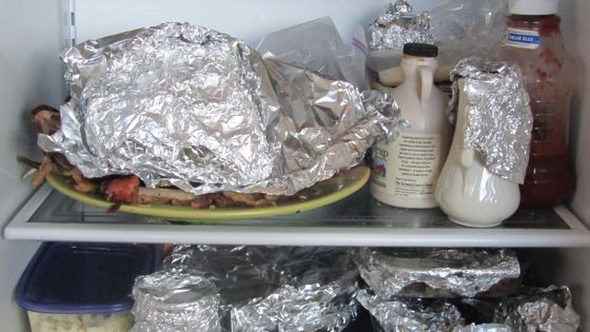 Folosesti folie de staniol si aluminiu? Te vei gandi mai bine cand vei afla asta