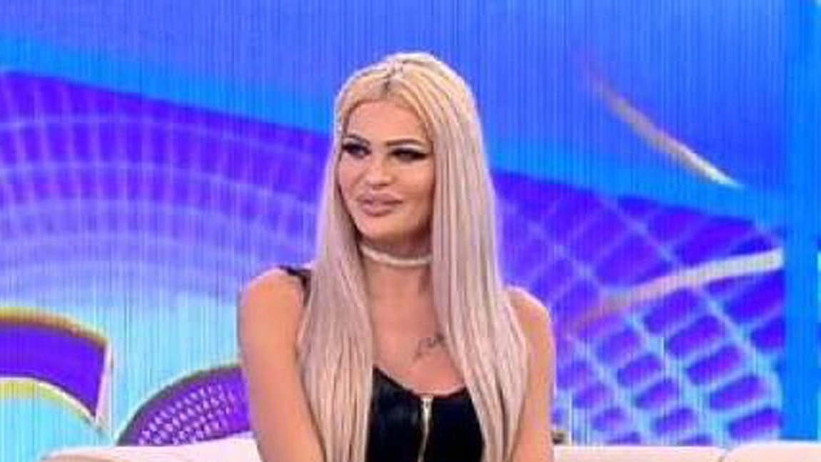 Ea este Loredana Lorens, o tanara de 26 de ani care ascunde un secret extrem