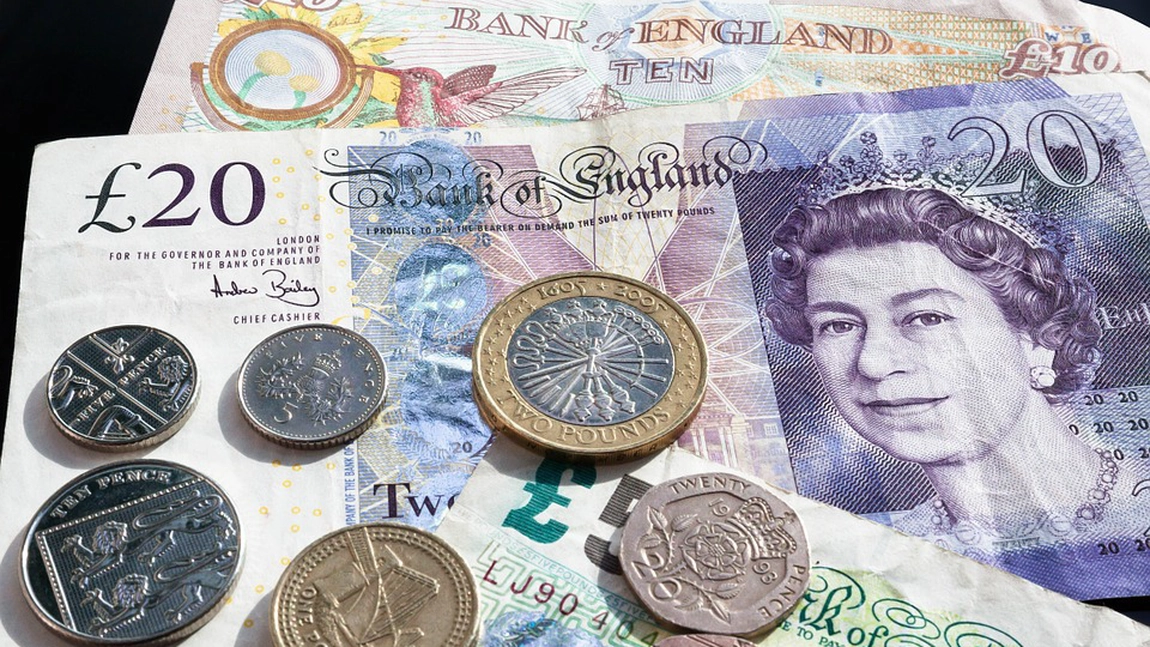 Anuntul INGRIJORATOR facut de Banca Angliei! Ce se intampla cu lira sterlina