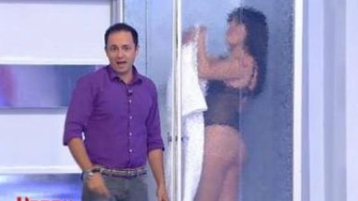 Mariana Moculescu si Rica Raducanu au facut DUS in direct! - FOTO
