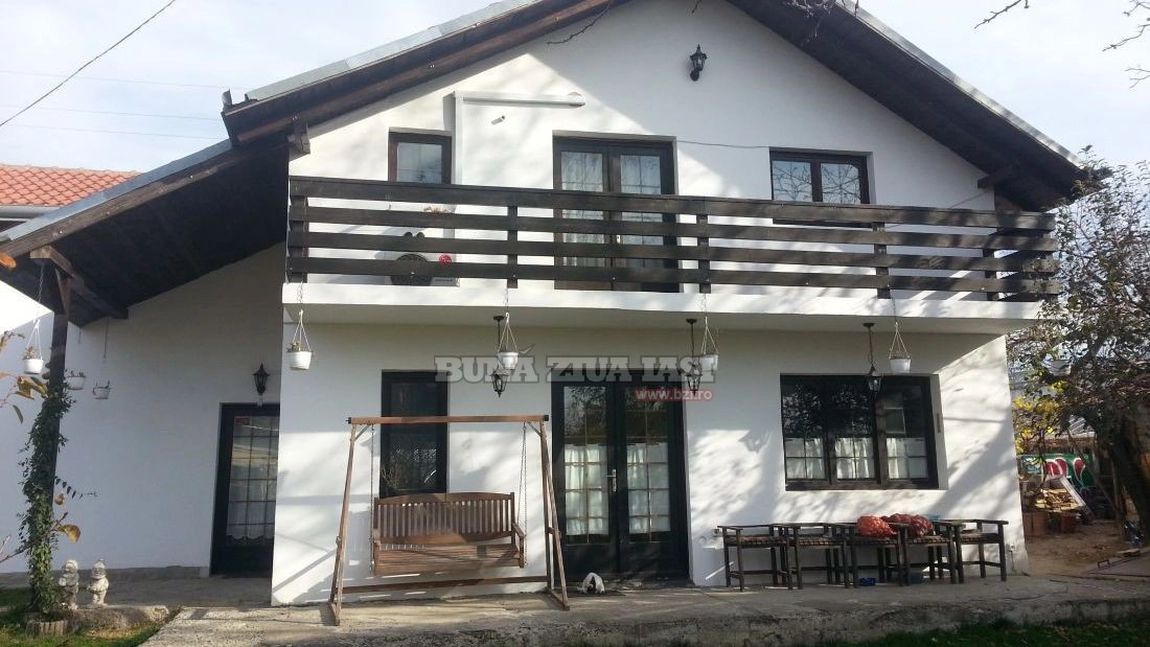 Iata cum arata casa doctoritei care castiga 2.700 de euro pe luna - FOTO