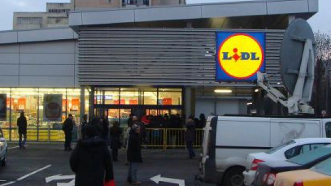 Teapa de la Lidl! Sucul de portocale este facut din mere - FOTO