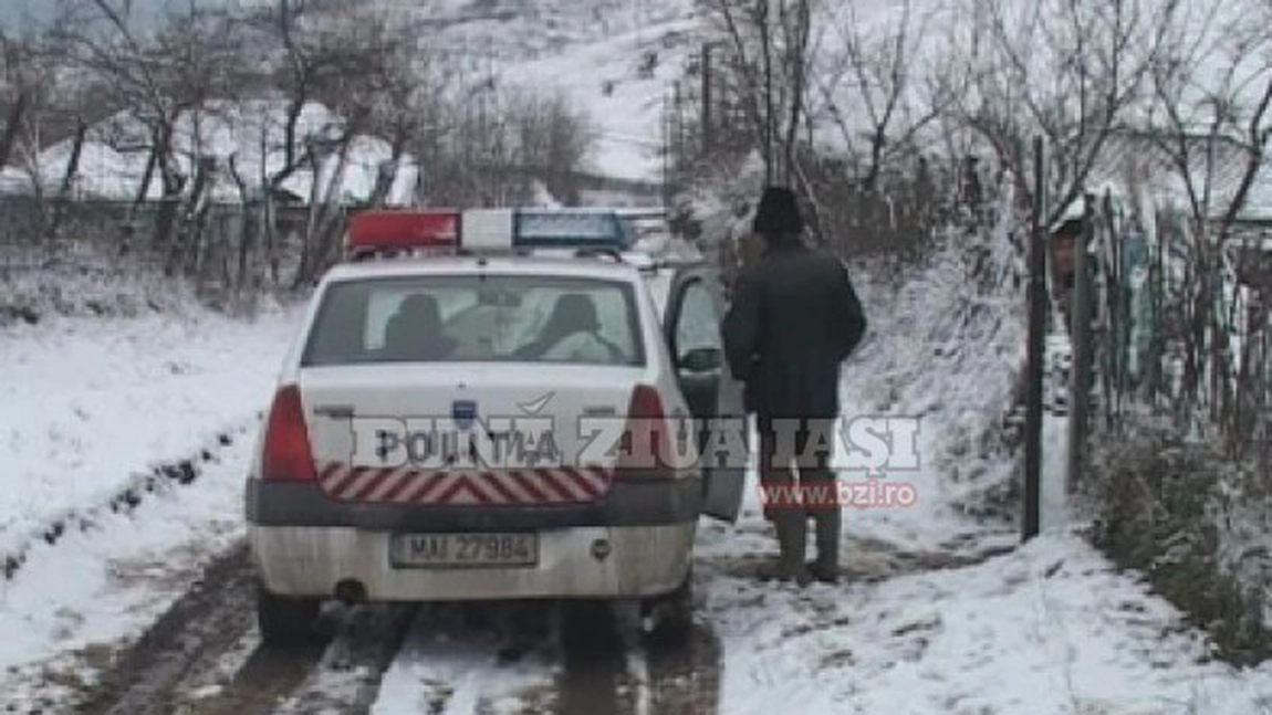 EXCLUSIV! Tanar de 20 ani, gasit spanzurat de un stalp de inalta tensiune - FOTO,VIDEO

