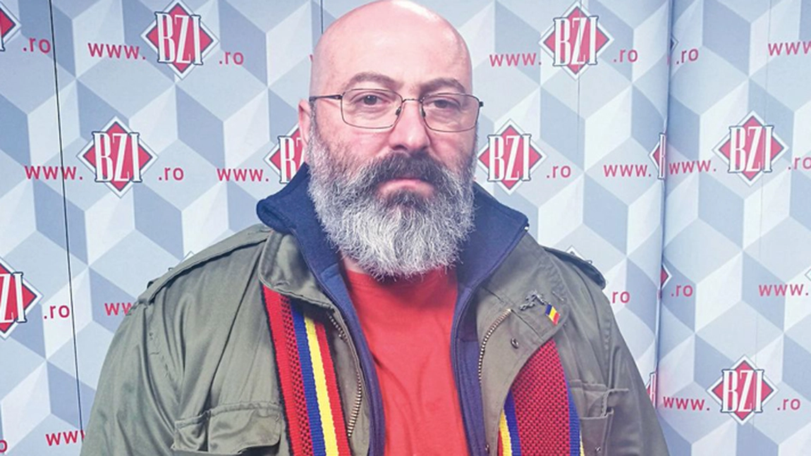 EXCLUSIV! Uitati-va bine la acest asistent medical! Trebuie sa ai un curaj fenomenal ca sa faci asa ceva. Colegii i-au spus ca este nebun