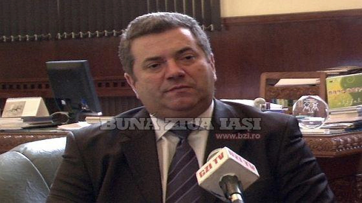 Vasile Isan a fost confirmat oficial in functia de rector
