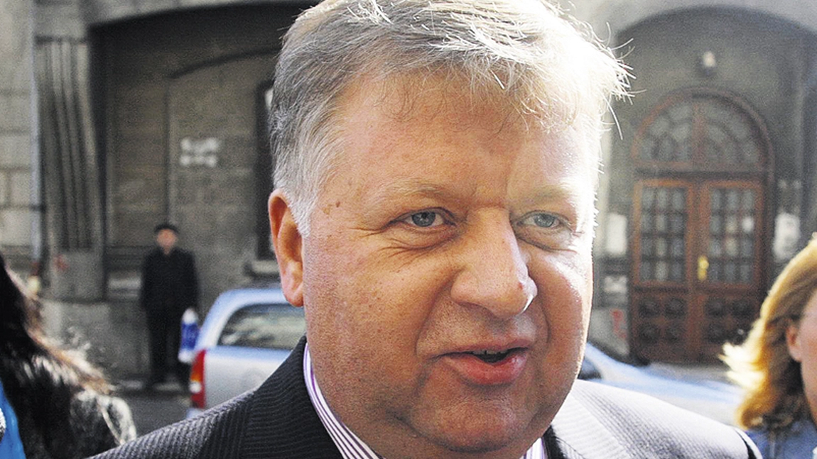 Dezastru pentru un cunoscut afacerist! Pierde terenuri si utilaje de milioane de euro