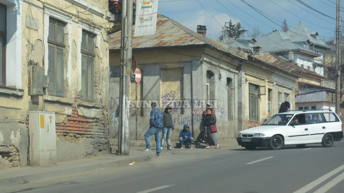 Bataie cu sabii intre romii din Pacurari - UPDATE FOTO