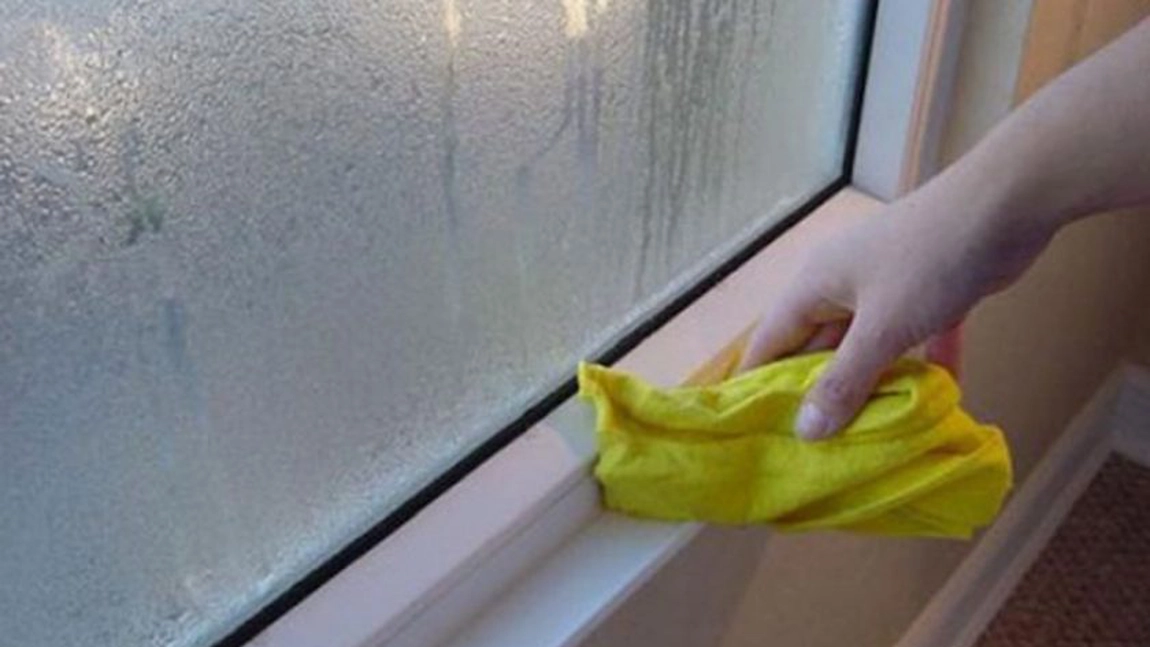 De ce se aburesc geamurile in sezonul rece? Cum sa scapi de aceasta problema extrem de suparatoare – Cele mai simple 10 solutii