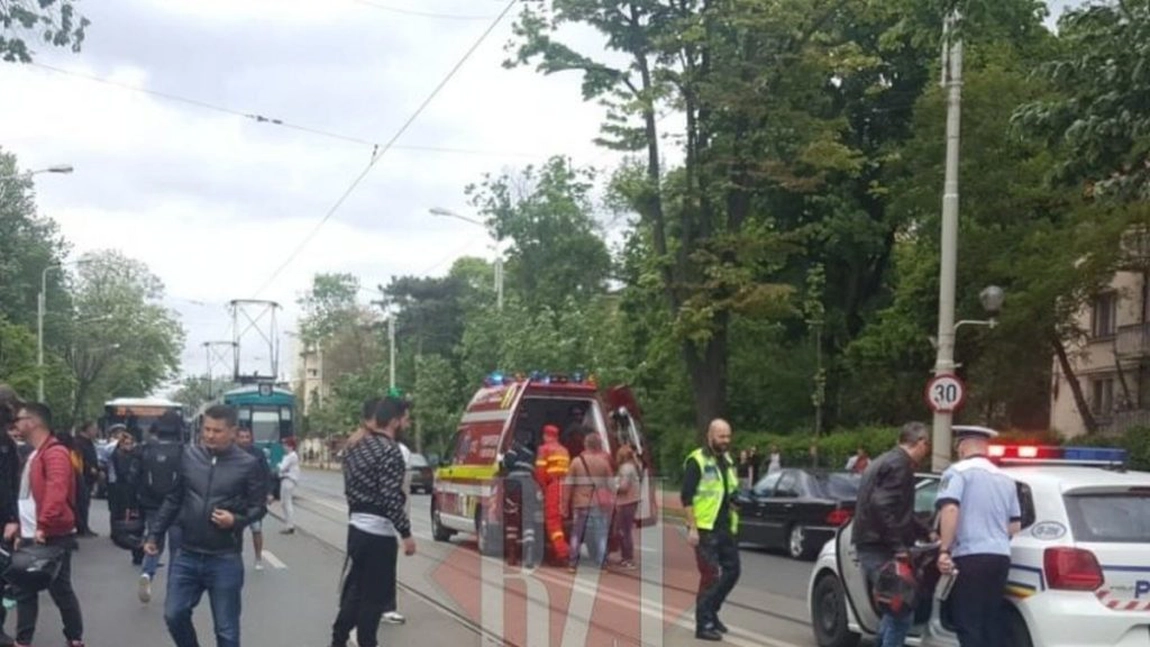 A traversat printr-un loc nepermis și a ajuns la spital. Ce a pățit acest bărbat