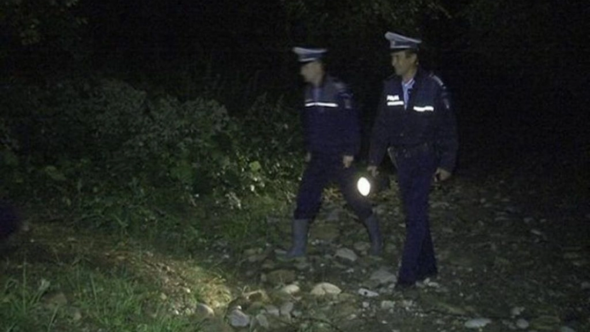 Exclusiv! Se cauta o persoană în pădure la Grajduri! Autorităţile au împânzit zona