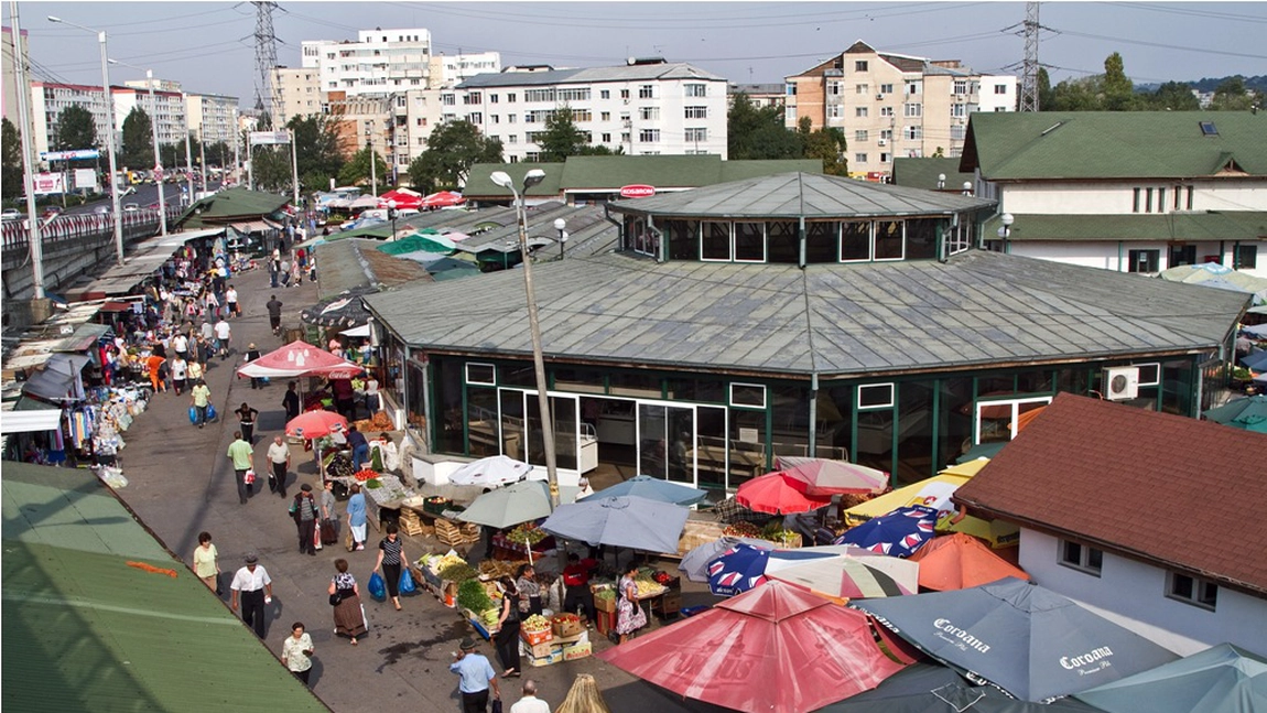 Astăzi au loc mai multe licitații pentru închirierea spațiilor comerciale din piețele agroalimentare