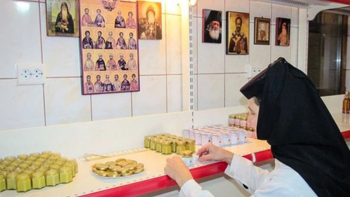 Leacuri de la Manastirea Nera