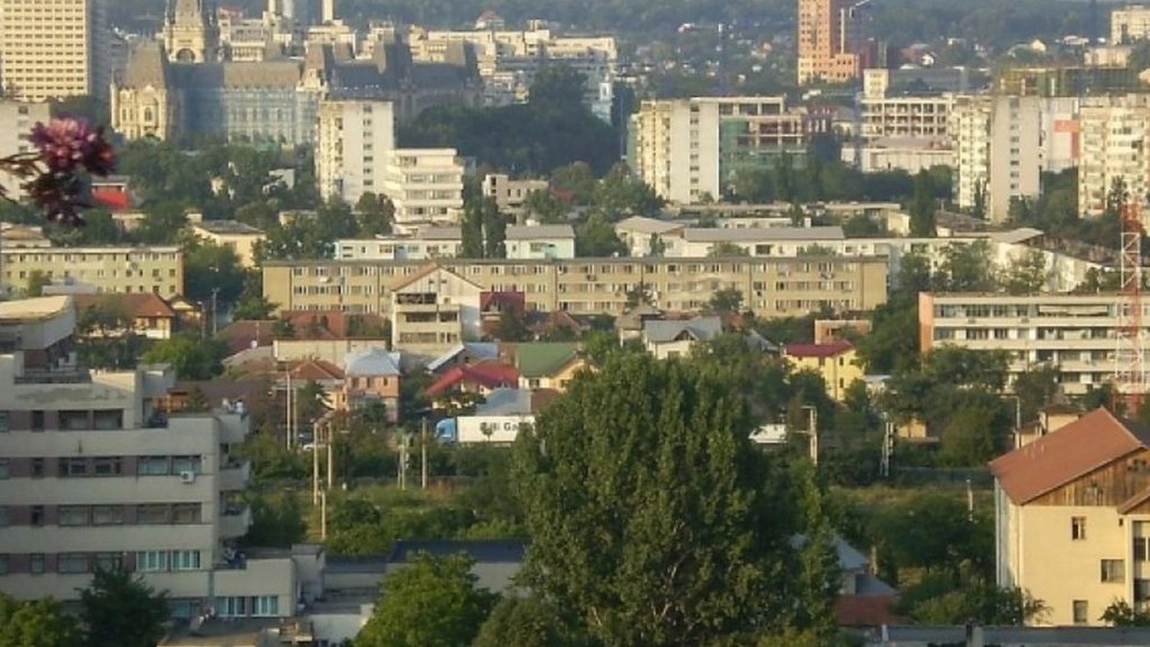 Apel către ieșeni pentru a stopa deversările foselor în rețelele de canalizare