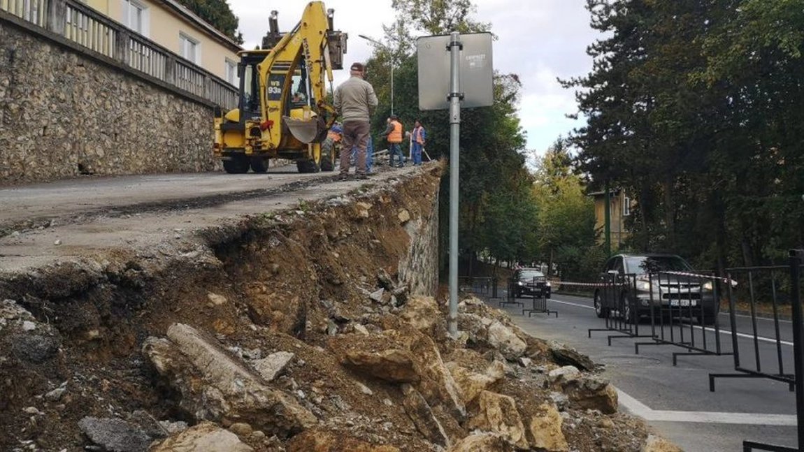 Amendă usturătoare pentru că depozita pământ pe domeniul public