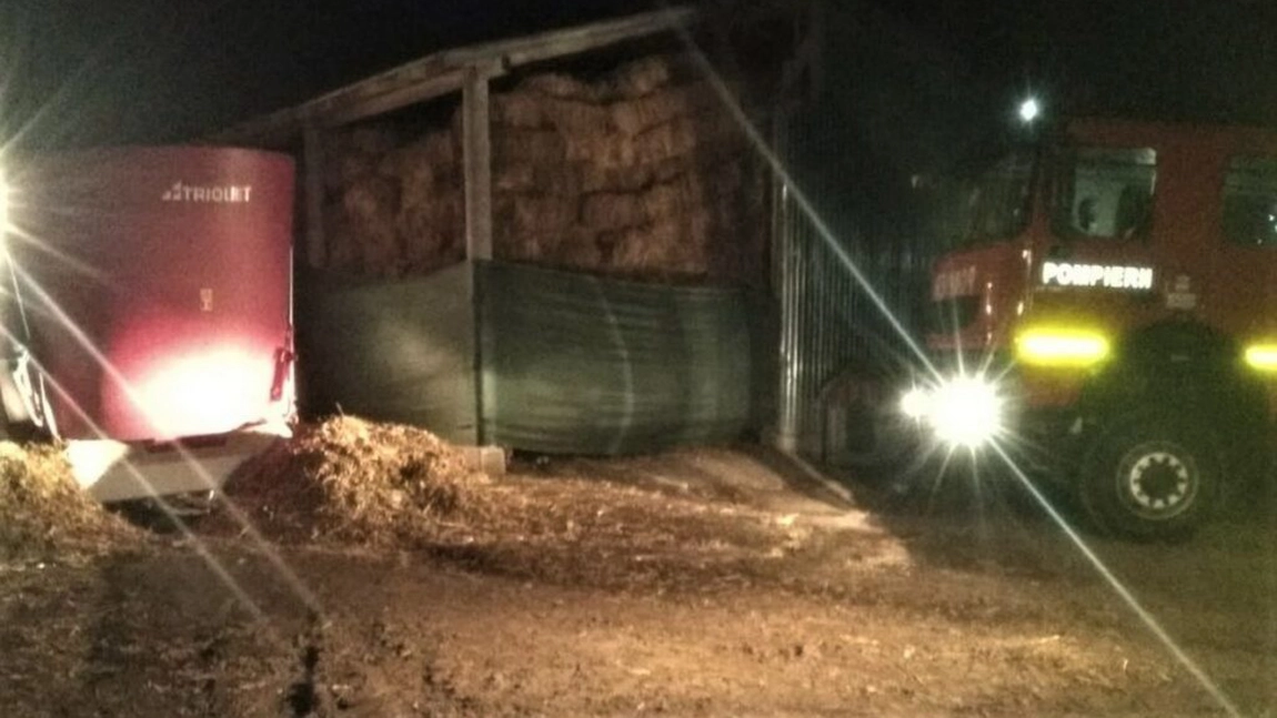 Un bărbat a murit după ce a fost prins într-un malaxor