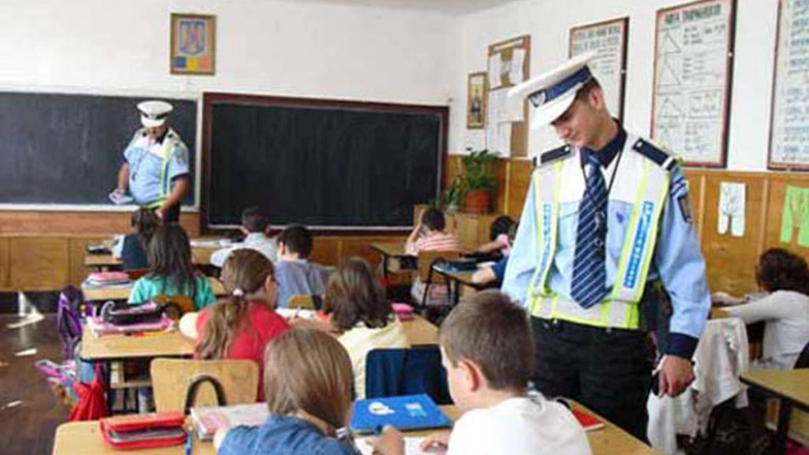 Continuă activitățile polițiștilor de la prevenire
