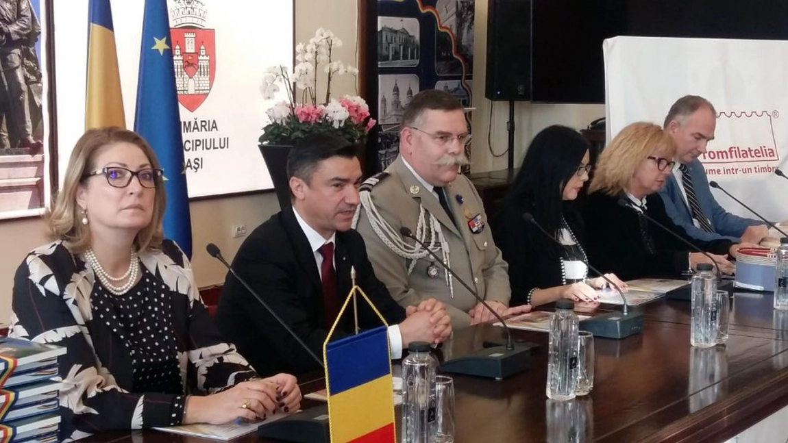 Mapa filatelică dedicată generalului francez Henri Berthelot, lansată la Primăria Iaşi - FOTO