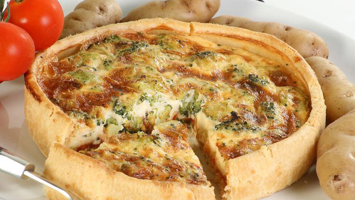 Un preparat lacto-vegetarian inedit, dar foarte gustos - Quiche cu broccoli si cartofi