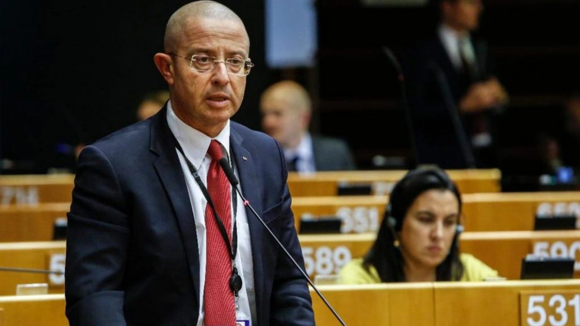 Europarlamentarul Tudor Ciuhodaru: Votul pentru Comisia Europeană NU este un cec în alb! Vă solicit de urgenţă!