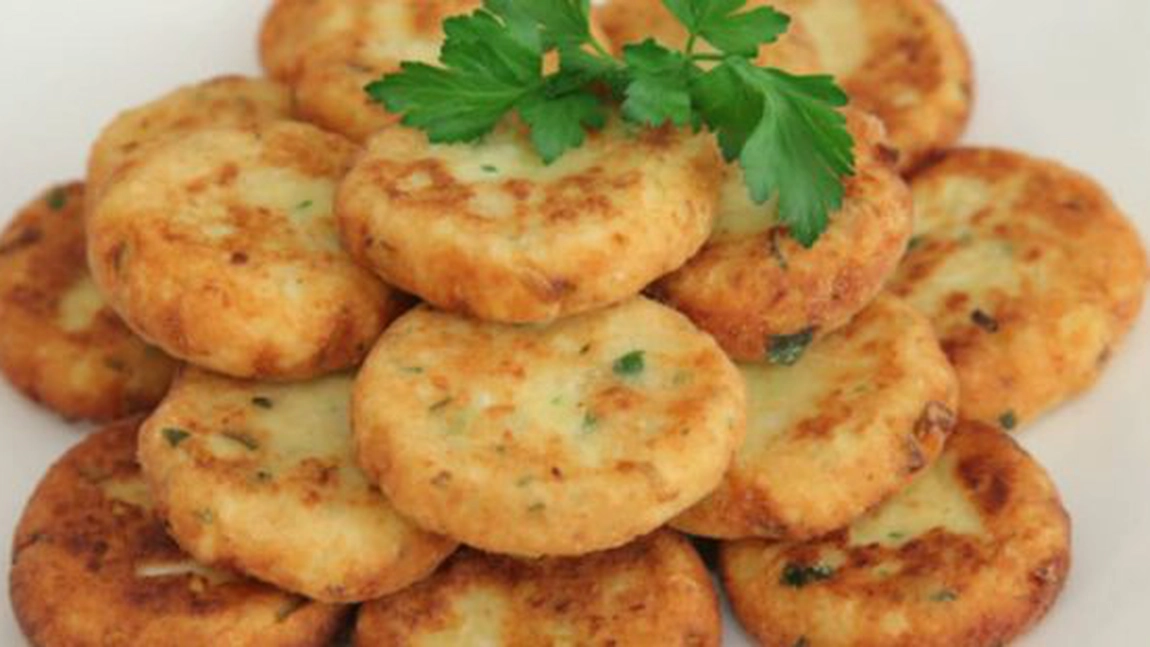 Chiftelute de cartofi cu patrunjel