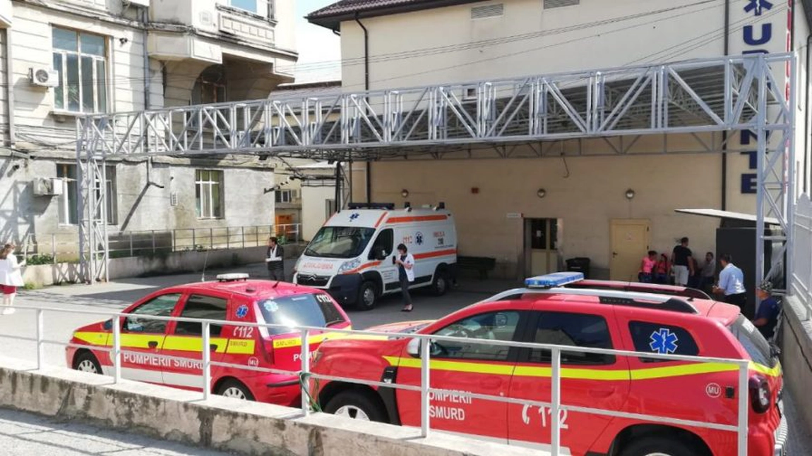 Beat și bătut, transportat la spital. A fugit din UPU