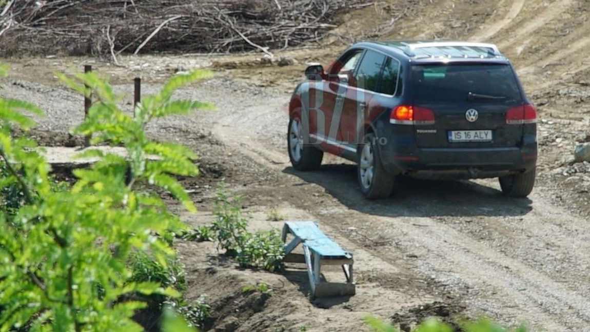 Tupeu de rechin imobiliar! Un afacerist, prins de polițiști, pentru a șasea oară, că își conduce bolidul de lux fără permis - FOTO