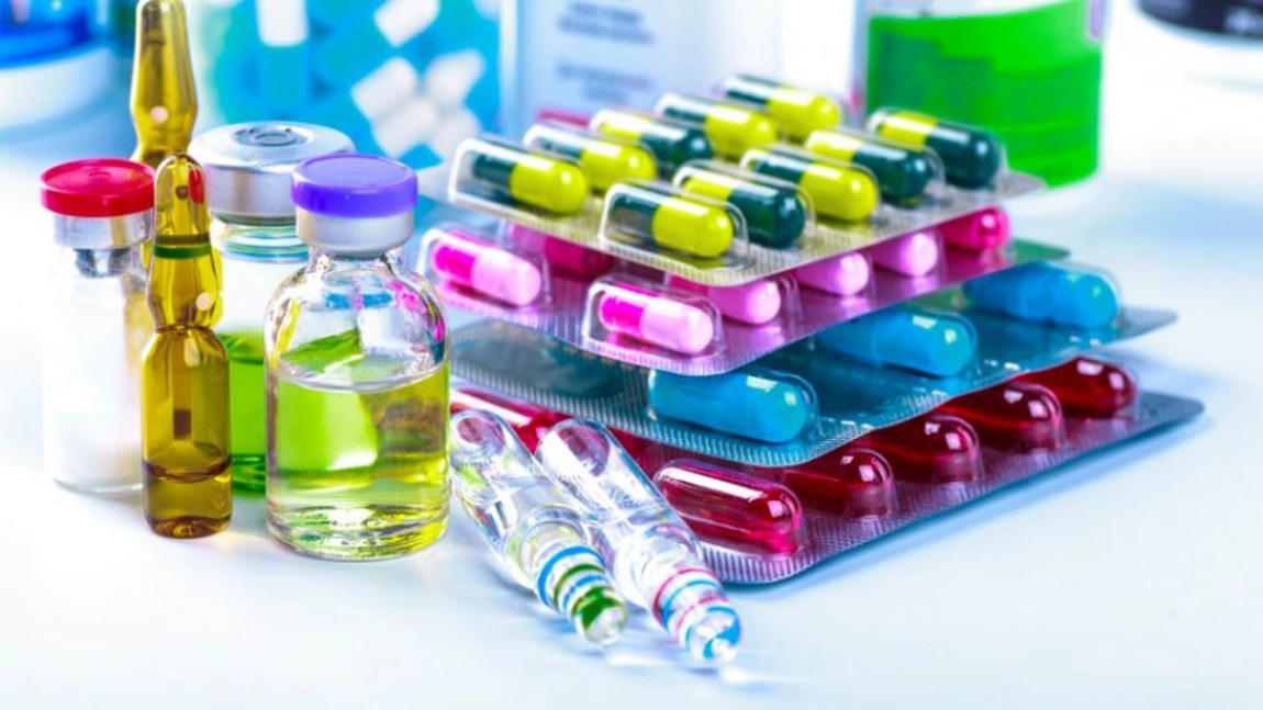 Medicamentele pe care trebuie să le ai în casă pentru urgențe. O listă care îți va fi de mare ajutor