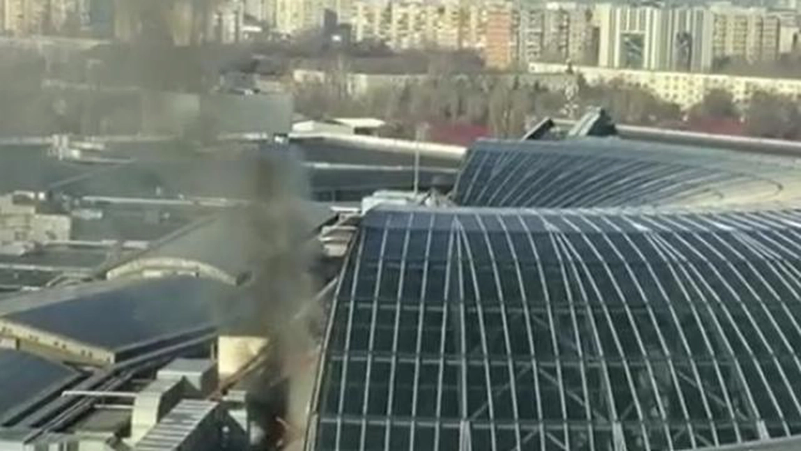 Alertă de incendiu la mall-ul AFI Cotroceni din București - UPDATE