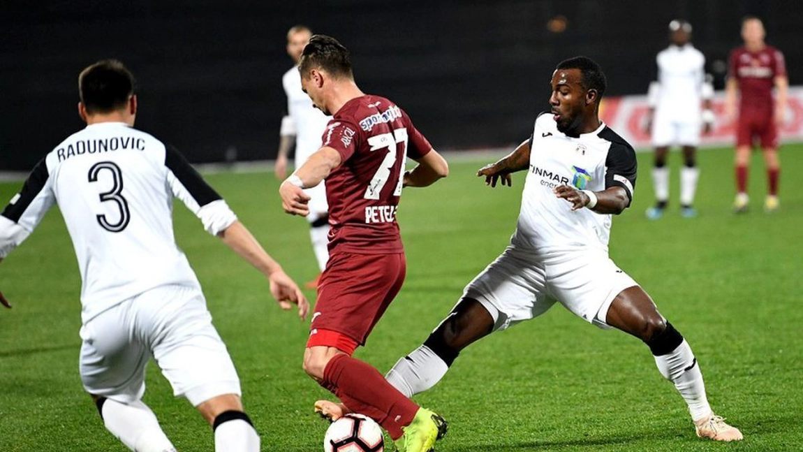 CFR Cluj a învins Astra Giurgiu cu scorul de 2-0 și a redevenit liderul Ligii I