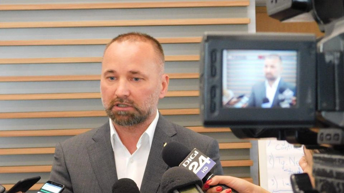 Incredibil! Ludovic Orban a copiat un amendament depus de senatorul ieşean Vasile Toma