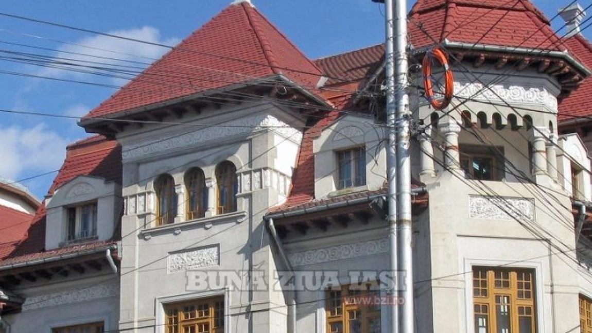 Exclusiv! Doi ieşeni ţinuţi sclavi la o fermă din judeţ. Un bărbat acuzat de lipsire de libertate şi lovire