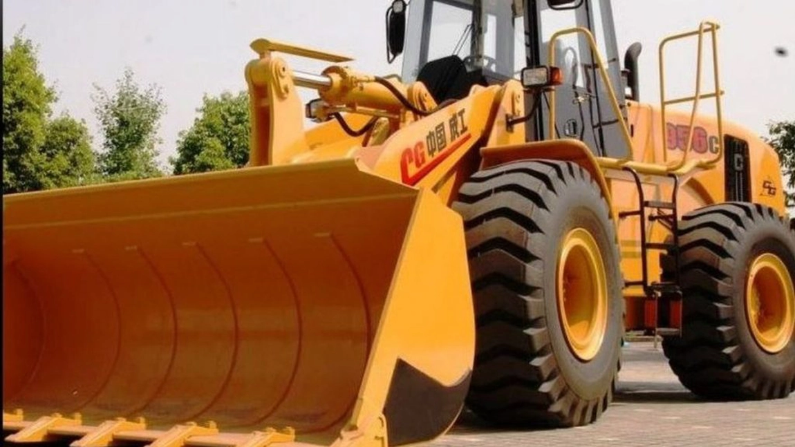 O firmă care face anual 41 de milioane de euro aduce utilaje la Salubris! Estimarea bugetară este de 190.000 de euro