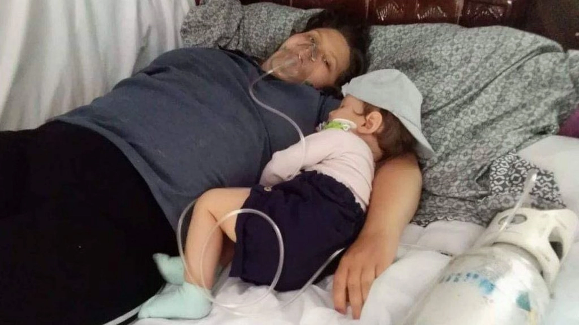 Drama unei tinere mame diagnosticată cu o boală rară! După ce și-a pierdut casa, nu și-a mai permis să meargă la tratament! În orice moment își poate pierde viața! - FOTO
