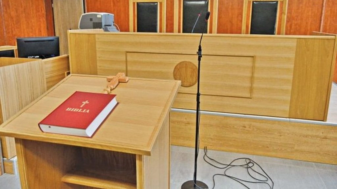 Exclusiv! Trei funcționari din Primărie, acuzați că au băgat mâna în taxele și impozitele plătite de cetățeni! Paguba este considerabilă!