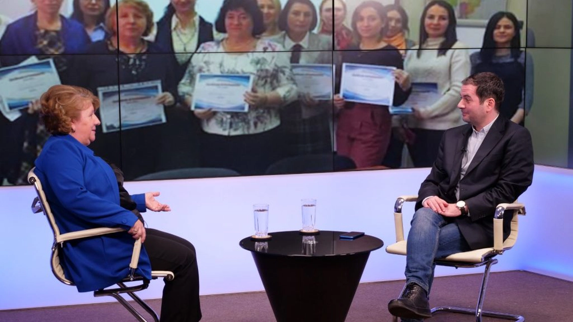 Un personaj aparte în domeniul profesional, a dialogat despre aspecte educaţionale, lingvistice şi culturale, în lumina reflectoarelor Platoului BZI LIVE - FOTO/ VIDEO